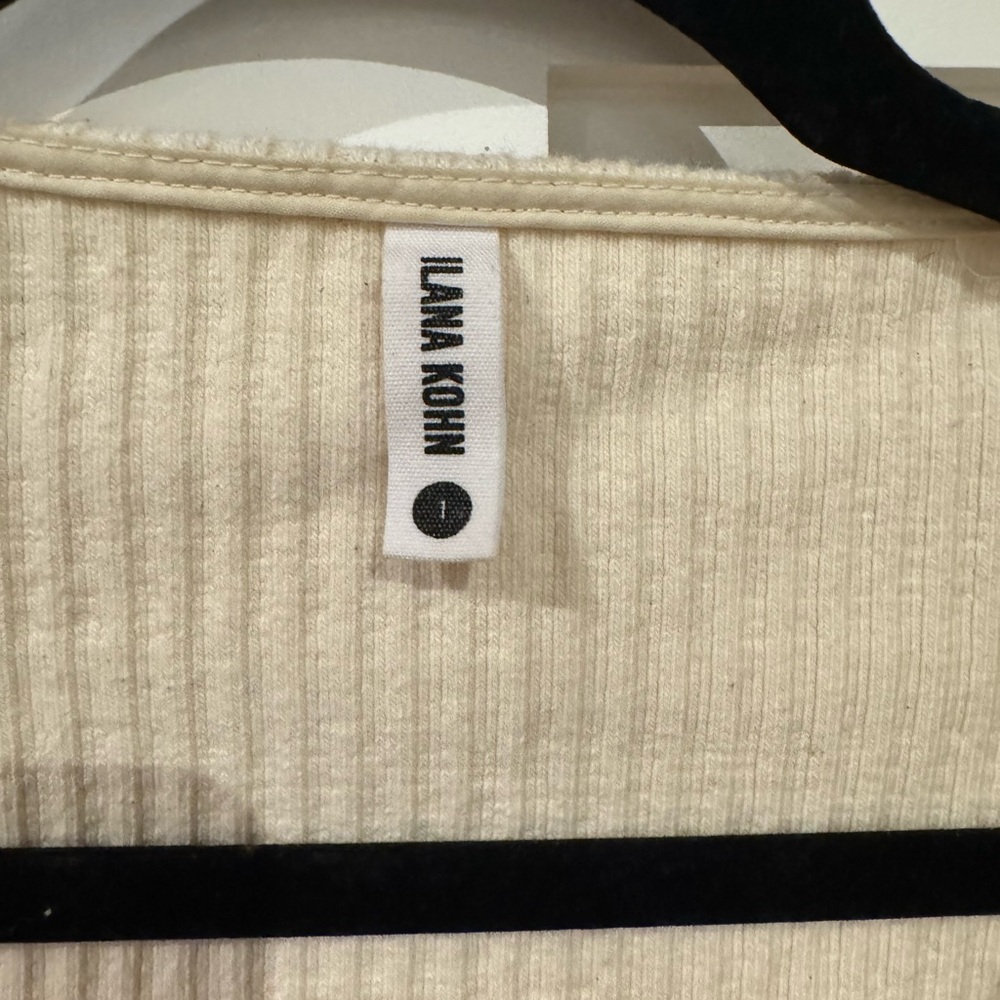 Ilana Kohn Off-White Ribbed Top - Picture 2 of 4